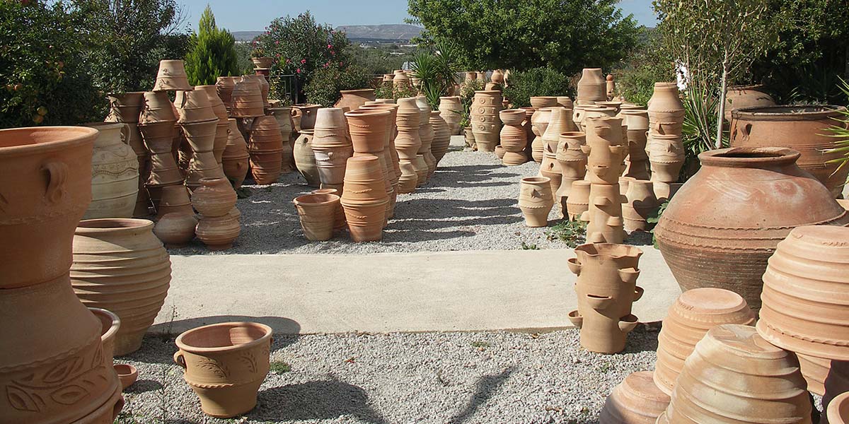 cretan pottery